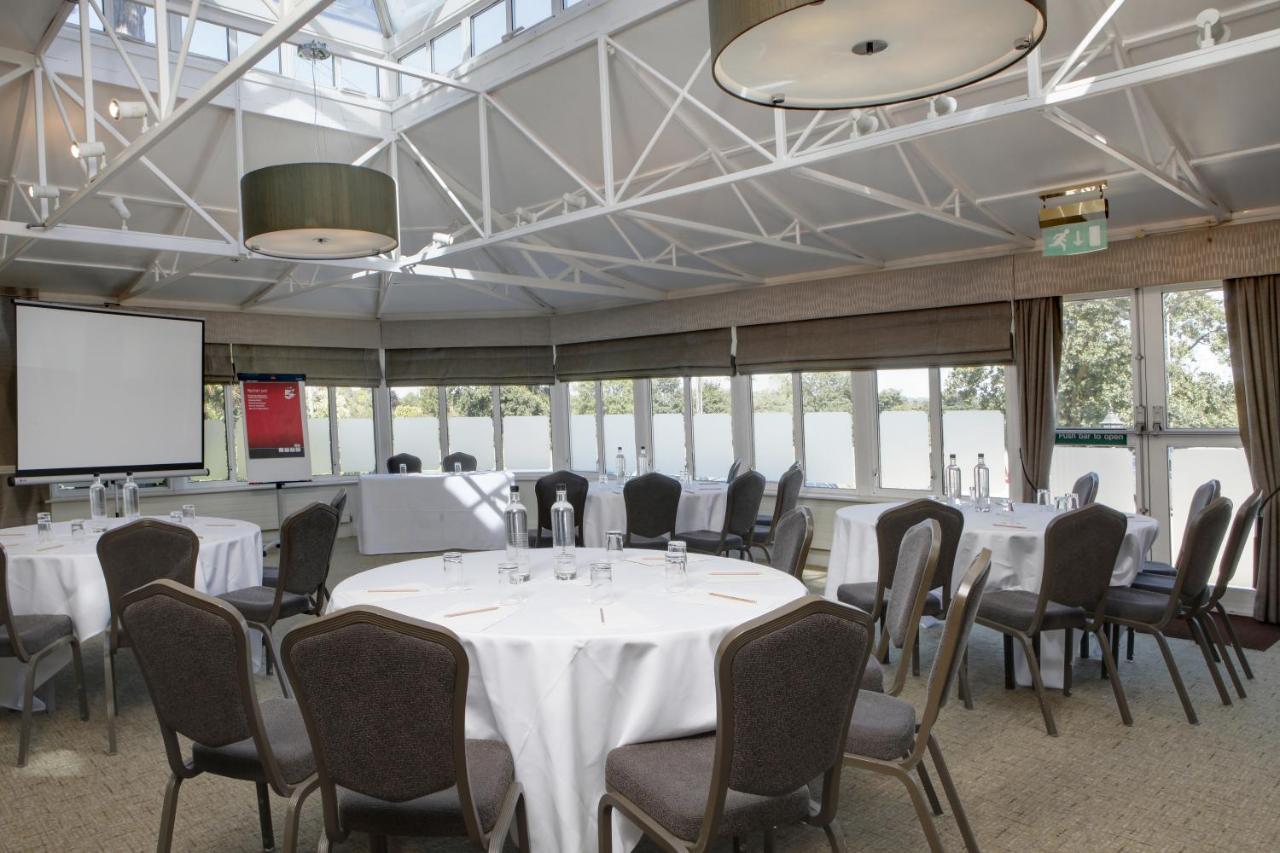 Pontlands Park Hotel Челмсфорд Екстериор снимка