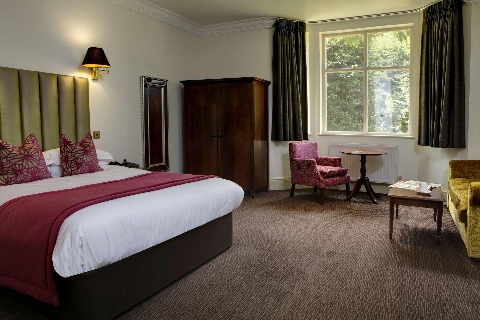 Pontlands Park Hotel Челмсфорд Екстериор снимка