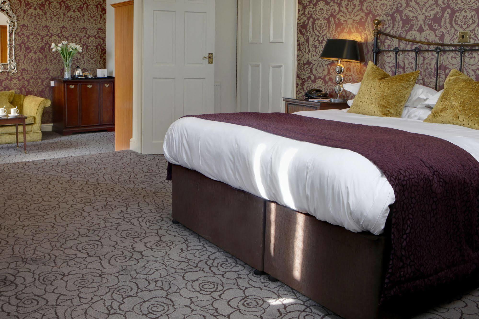 Pontlands Park Hotel Челмсфорд Екстериор снимка